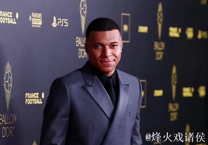 姆巴佩将于2026年获金球奖,斯内德:无人可与之匹敌 姆巴佩将于2026年获金球奖,斯内德:无人可与之匹敌