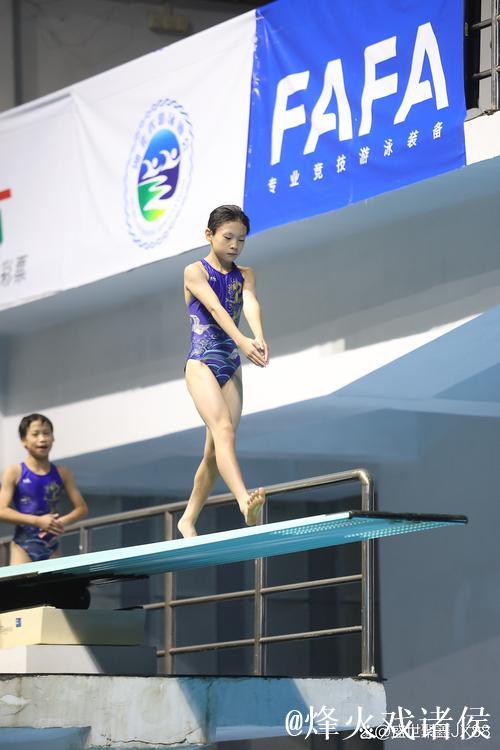 逐梦未来显风华 跳水新秀展英姿 逐梦未来显风华 跳水新秀展英姿